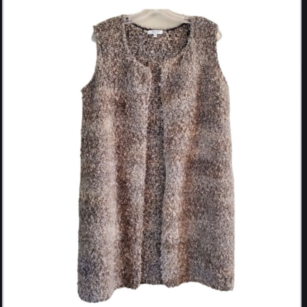 Gio & Gio Comfy Vest Size Medium Mohair Wool Blend Beige‎